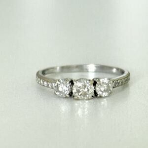 LSC 18K White Gold Genuine Diamond 3 Stone W/ Accents Engagement Band Ring Sz 8